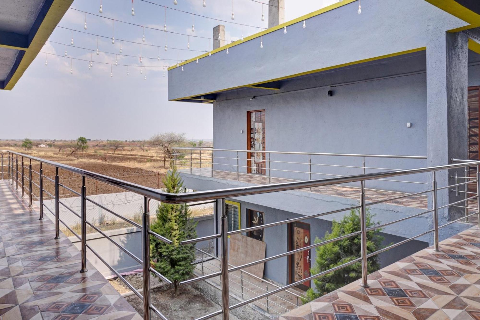 Hotel O Sky 7 Lodge Pimpalwandi Εξωτερικό φωτογραφία