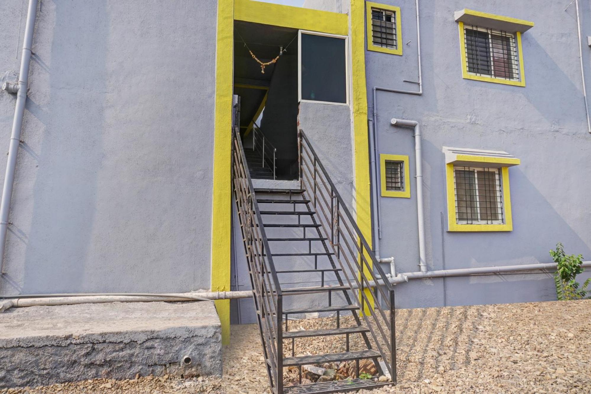 Hotel O Sky 7 Lodge Pimpalwandi Εξωτερικό φωτογραφία
