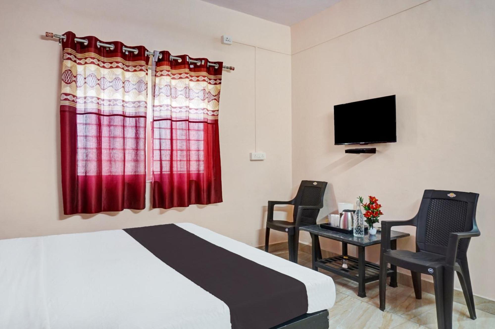 Hotel O Sky 7 Lodge Pimpalwandi Εξωτερικό φωτογραφία